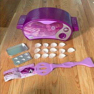 Easy-Bake Ultimate Oven